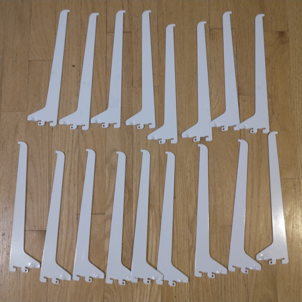 17 Pcs Of 10 in. Light Duty Shelf Bracket- White